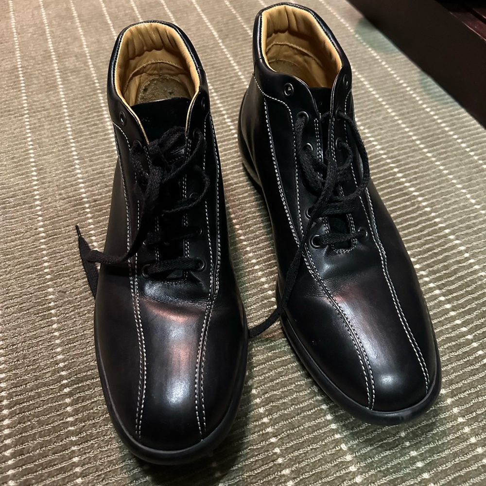 Tods leather high tops